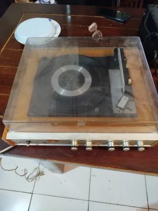 Tocadiscos Vintage Madera