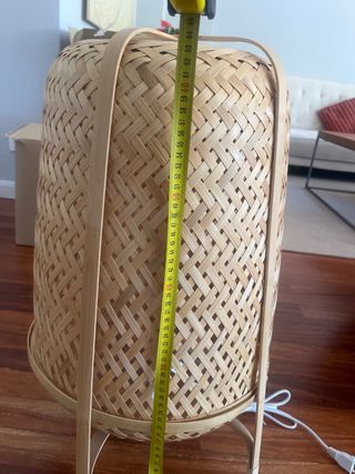 Lámpara de pie de bambú