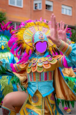 Traje comparsa carnaval badajoz tribu dios pajaro