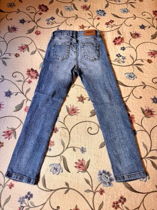 Lote 3 pantalones niños 7-8 años