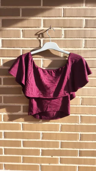 Top burdeos sin hombros