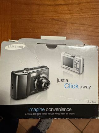 Samsung S750 Fotocamera Digitale 7.2 MP