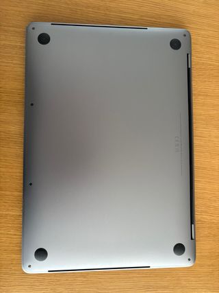 MacBook Pro 13'' (2019). Color Gris Espacial