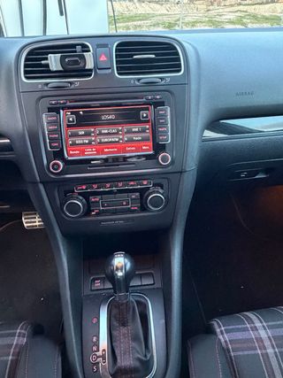 Volkswagen Golf 2010