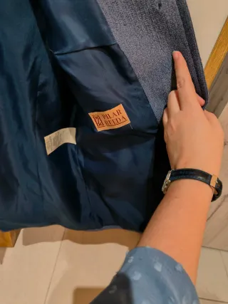 Traje chaqueta y falda azul Pilar Rueda