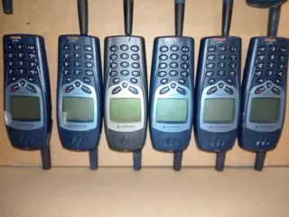 Lotto 12 cellulari Ericsson per ricambi