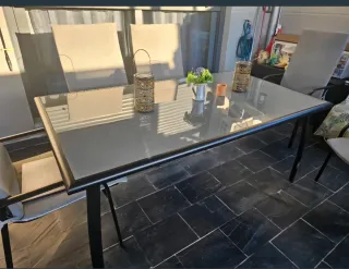 Tavolo da Giardino 6 Posti in Vetro Temperato