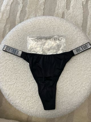 Tanga liso negro Victoria’S Secret