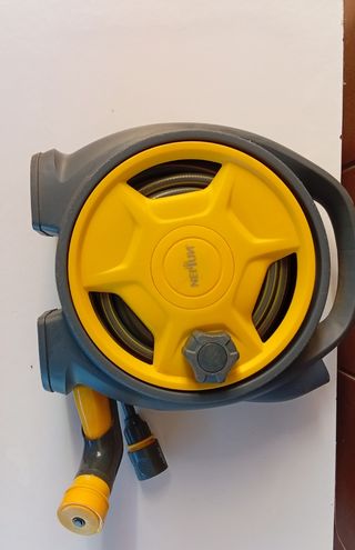 Carrete Manguera Riego Amarillo y Gris