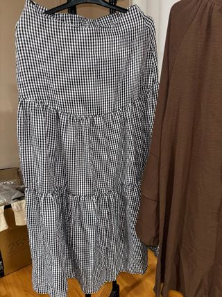 Conjunto de falda y blusa