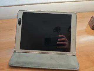 Tablet Samsung con Carcasa