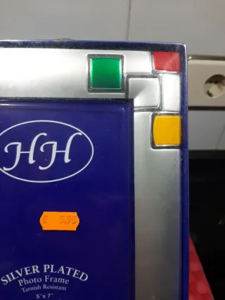 Marcos de fotos plateados HH