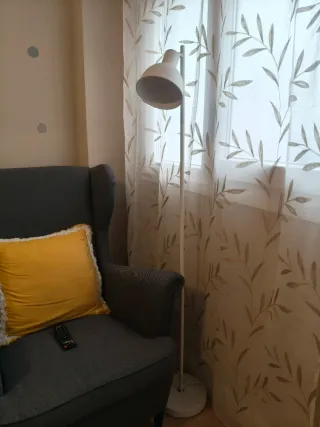 Lámpara de pie moderna metal