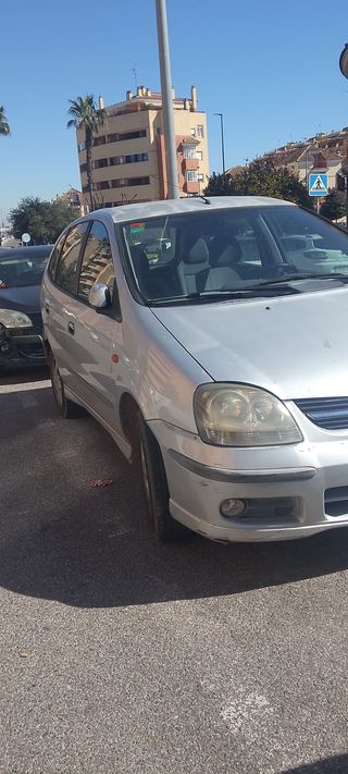 Nissan Almera 2005. ITV pasada hace un mes.