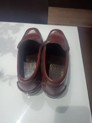 Mocasines Sebago Marrones color burdeos