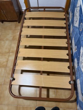 Dos camas con colchón