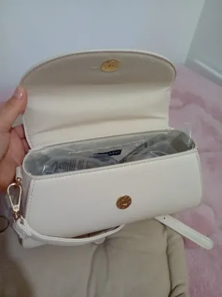 Borsa panna con manico dorato