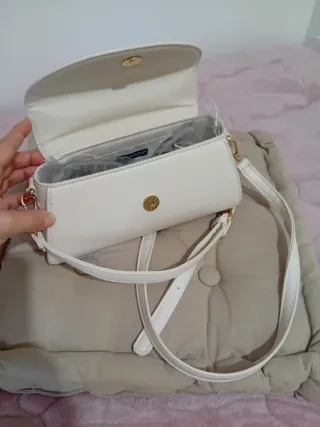 Borsa panna con manico dorato