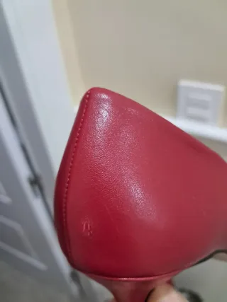 Zapatos de tacón Zara rojos