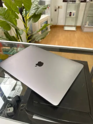 MacBook Air M1 256GB 8GB RAM 13,3 Plata