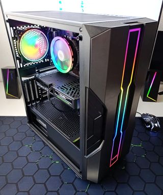 PC GAMING COMPLETAMENTE NUEVO - RYZEN7 - RTX5060Ti