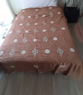 Copriletto Lino Matrimoniale Ricamato