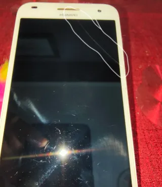 Huawei Ascend G7 argento, accetta altra scheda di memoria