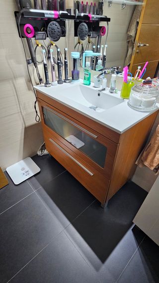 Lavamanos de baño madera. Urge