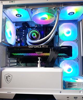 PC GAMING COMPLETAMENTE NUEVO - RYZEN 7 - RTX 3080
