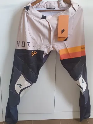 Pantalones Motocross Thor Grises y Blancos