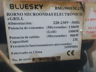 Horno Microondas Bluesky BMG900ES23