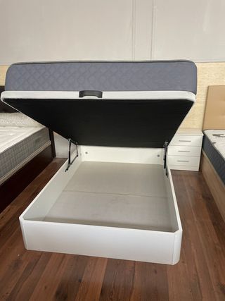 Canapés y colchones