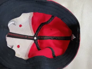 Gorra Adidas Roja Chicago Bulls