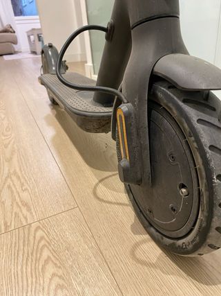 Patinete Eléctrico Xiaomi Esencial dañado