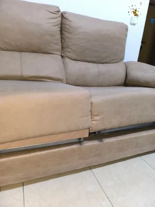 Sofá chaiselong 3 plazas + 2 puffs