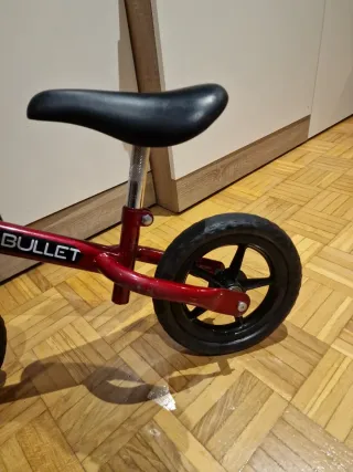 Bicicleta infantil sin pedales Chicco Red Bullet