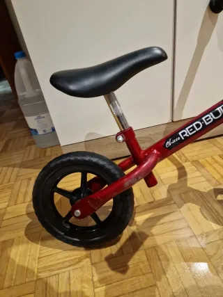 Bicicleta infantil sin pedales Chicco Red Bullet