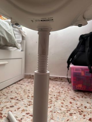 Silla de escritorio IKEA blanca y azul