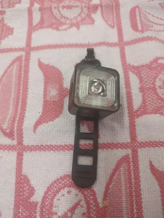 Luces bici y pulsera deportiva