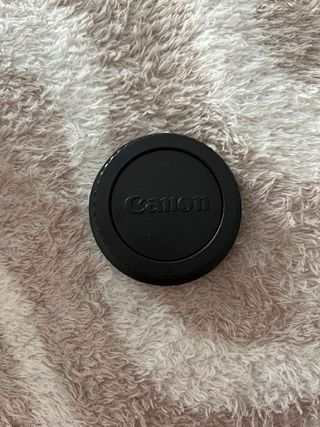 Cámara Canon 1200D + muchos  Accesorios