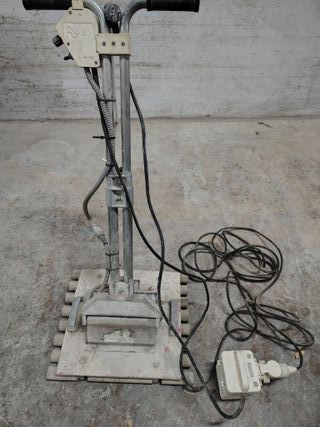 Vibradora de baldosas RUBI