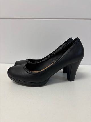 Zapatos de tacón negros
