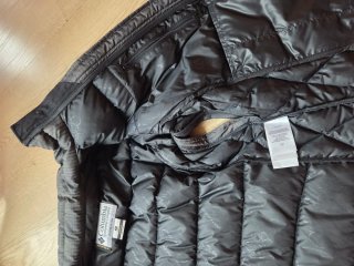 Chaqueta Columbia Mujer Talla M Puños ajustables.
