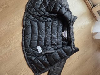 Chaqueta Columbia Mujer Talla M Puños ajustables.