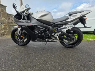Yamaha R1 Sportbike