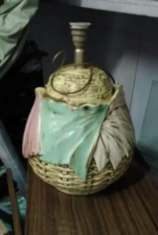 Lámpara de mesa en cerámica