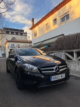 Mercedes Clase A 180 W177 2018 – Impecable