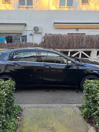 Mercedes Clase A 180 W177 2018 – Impecable