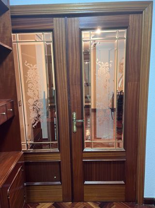 Puerta doble madera con cristal