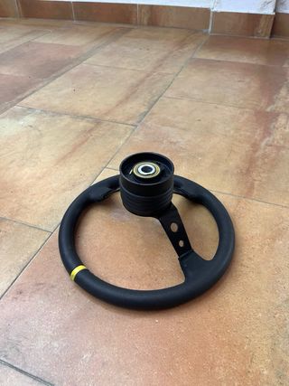 Volante OMP y piña Marbella